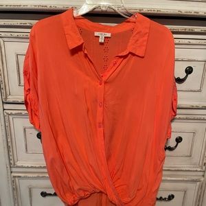 Womens 1x Coral shirt